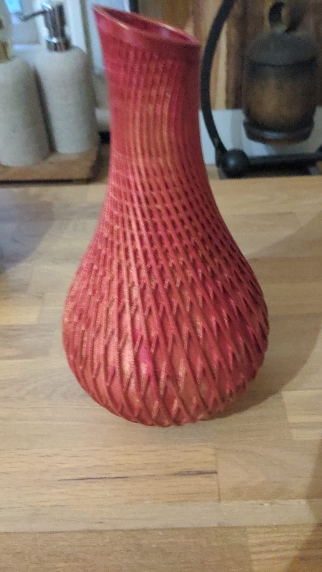 Crimson lattice vase